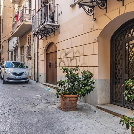 La Casetta Al Massimo By Domusicily
